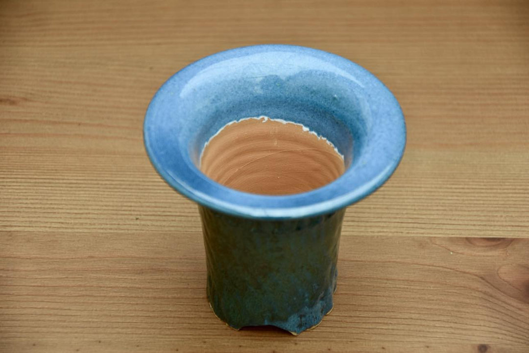 Vaso per Neofinetia smaltato a trombetta
